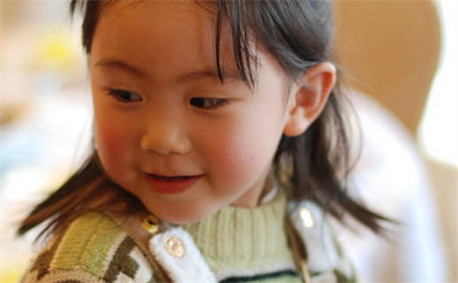 张姓成熟稳重的女宝宝名字