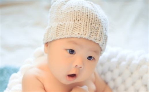 秦姓成熟稳重的女孩名字