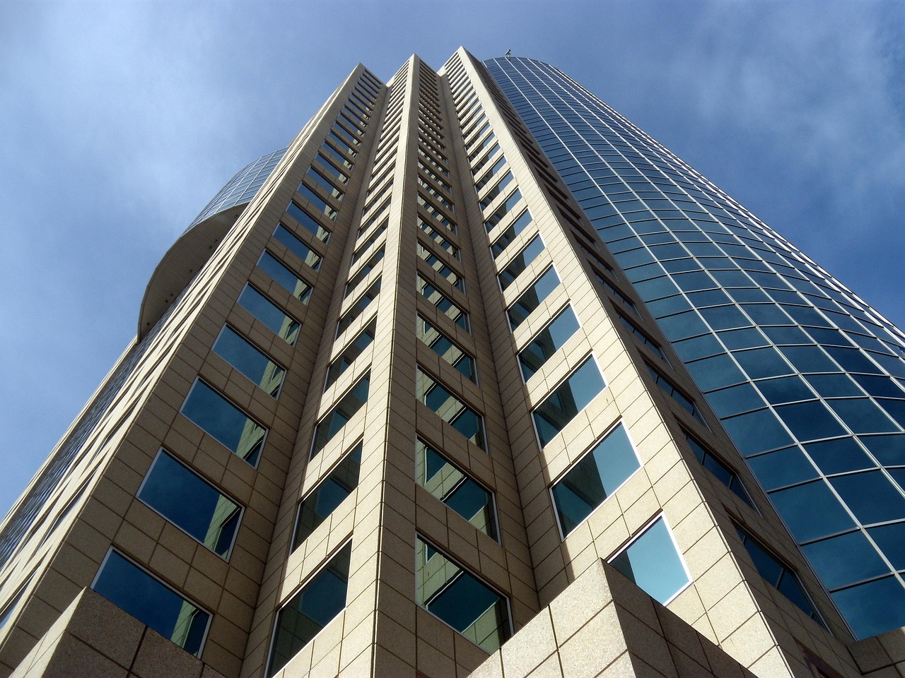 我国宣布疫情结束,我国宣布疫情结束是哪一年