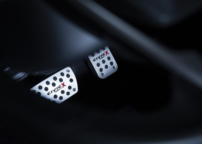 谭明明撞宝马事件处理结果,谭明明撞宝马事件处理结果如何