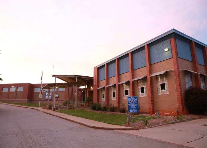 (唐朝时期尉迟恭生平简介故事)，尉迟恭历史人物简介