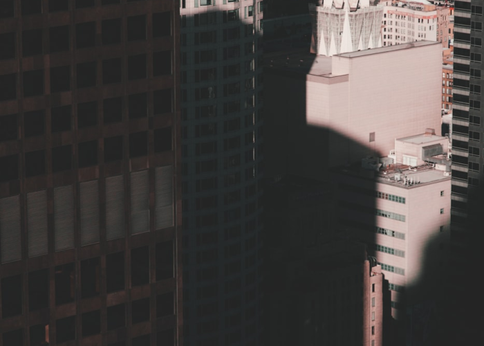 河南新增本土感染者14例：微光中的生命交响，一座城市的韧性图谱