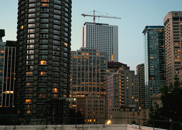 广州4地升级为中风险,广州两地区由中风险调整为高风险地区