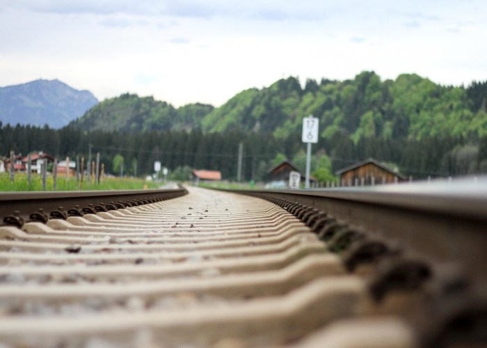 社会面清零与三十五例新增：一座古都的静默守望与生命曙光的宏大叙事