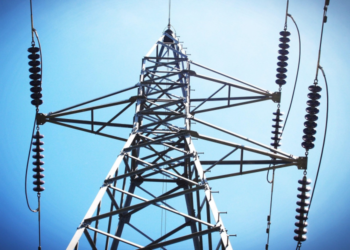 武汉疫线光影：灯会下的口罩洪流，一座城的呼吸与脉动