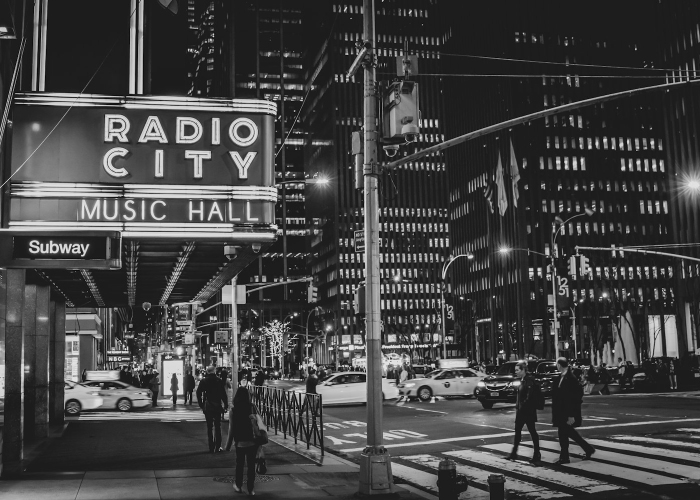 上海疫情现在有多少人(上海疫情总共多少例)