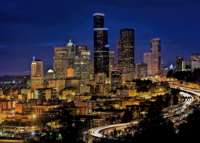 青岛88例校园疫情：隐匿的传播链与一座城的破防时刻