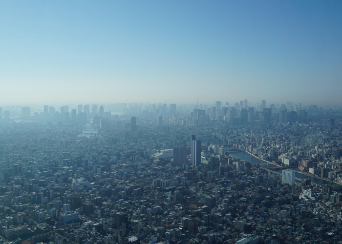 45万例背后的沉默呐喊：疫情漩涡中的生命之舟，犹如风暴中飘摇的孤帆