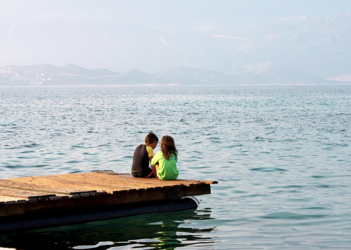 (风声雨声读书声声声入耳的对联)，风声雨声读书声声声入耳对联有横批吗