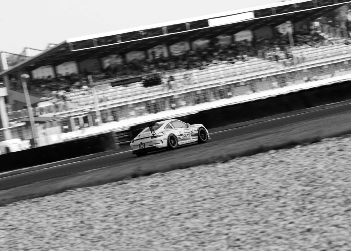 非湖北0.22%的死亡率刻度：疫情数据背后的人性平衡术与社会免疫系统的韧性长城