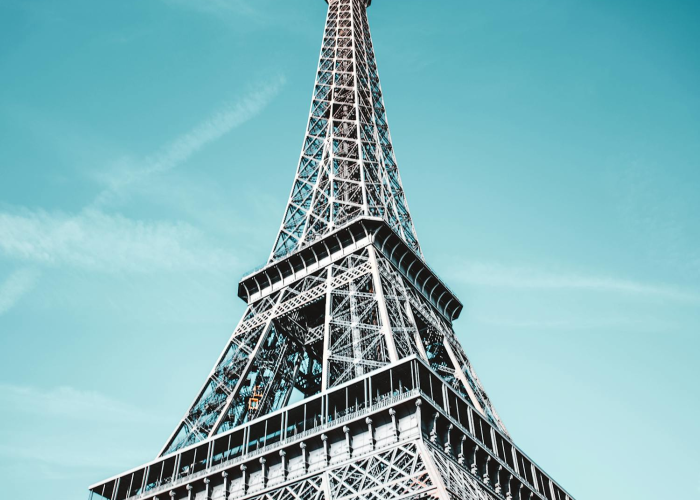 全国中高风险地区降至个位数·全国中高风险地区变化趋势