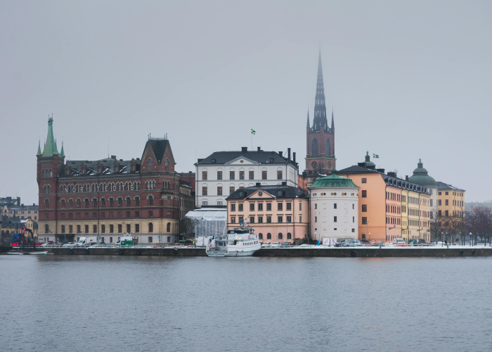98与6：流调地图上的城市呼吸节奏